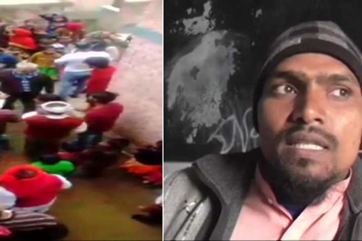Muslim school teacher roughed up for refusing to say 'Vande Mataram' on Republic day Muslim school teacher roughed up for refusing to say 'Vande Mataram' on Republic day- India TV