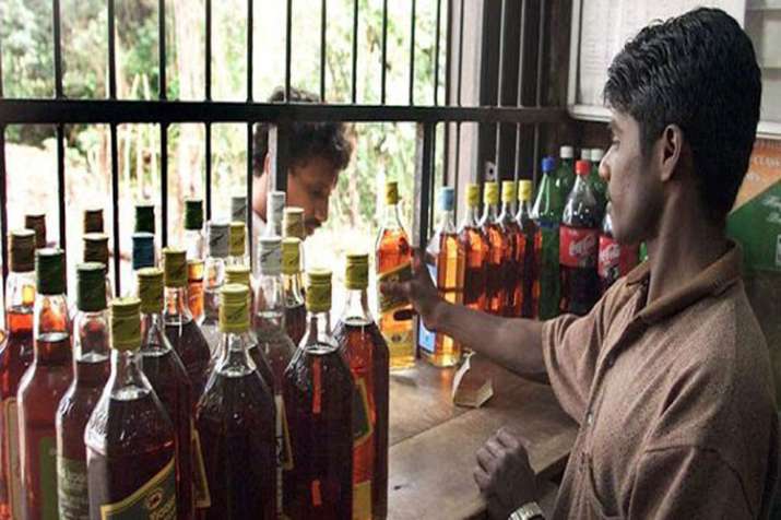 Hooch Tragedy in UP and Uttarakhand (File Photo) Hooch Tragedy in UP and Uttarakhand (File Photo)- India TV