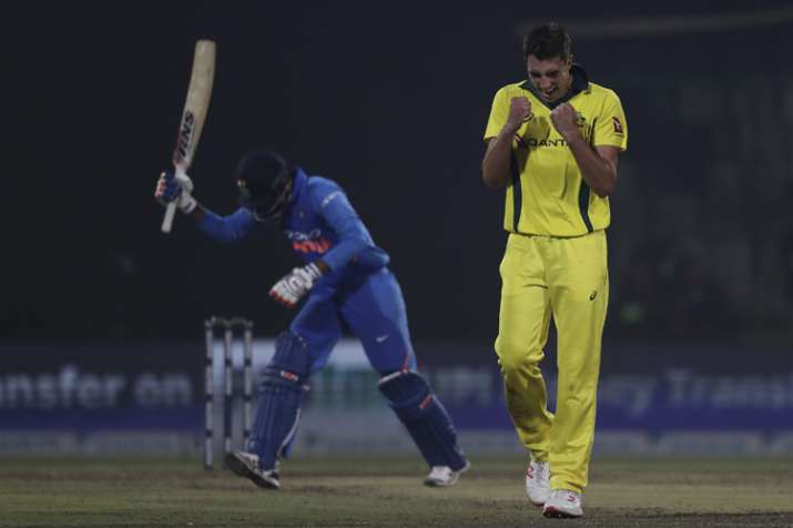 5th ODI: ऑस्ट्रेलिया ने रचा इतिहास, दस साल बाद भारत में जीती वनडे सीरीज 5th ODI: ऑस्ट्रेलिया ने रचा इतिहास, दस साल बाद भारत में जीती वनडे सीरीज - India TV
