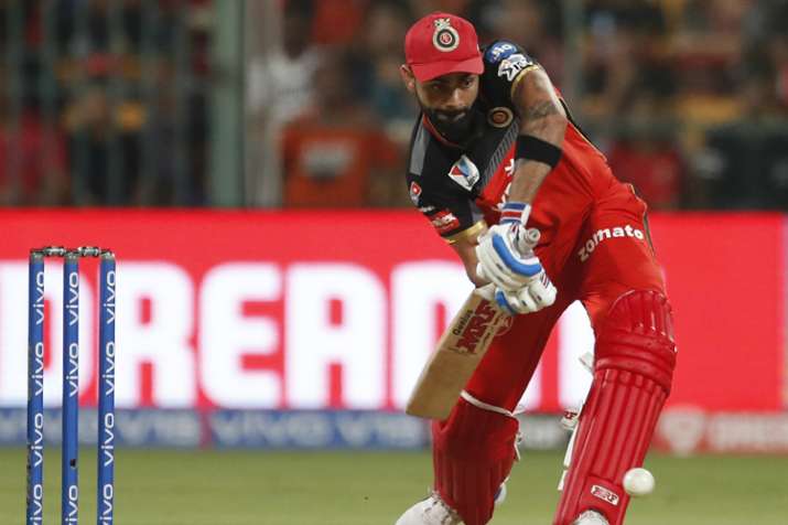 IPL 2019: अंपायर के गलत फैसले पर भड़के विराट कोहली IPL 2019: अंपायर के गलत फैसले पर भड़के विराट कोहली- India TV