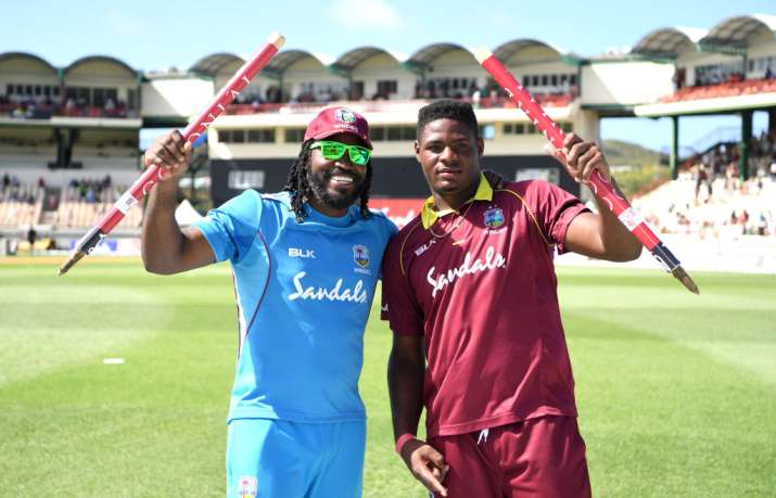 5th ODI: गेल के तूफान में उड़ा इंग्लैंड, वेस्टइंडीज ने इंग्लैंड को हराकर की सीरीज में बराबरी 5th ODI: गेल के तूफान में उड़ा इंग्लैंड, वेस्टइंडीज ने इंग्लैंड को हराकर की सीरीज में बराबरी- India TV