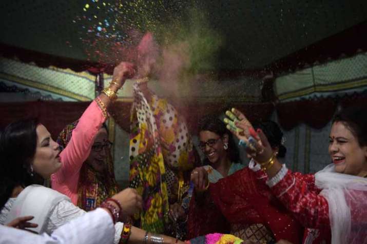 holi peshawar holi peshawar- India TV