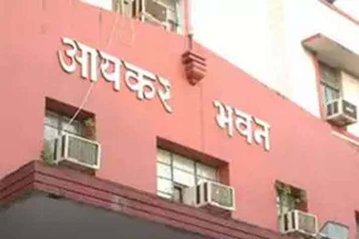 मायावती के करीबी पूर्व आईएएस अफसर नेतराम पर इनकम टैक्स का छापा मायावती के करीबी पूर्व आईएएस अफसर नेतराम पर इनकम टैक्स का छापा- India TV