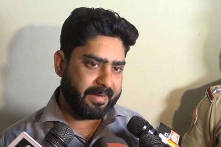 man arrested for demanding pm modi's murder supari man arrested for demanding pm modi's murder supari- India TV