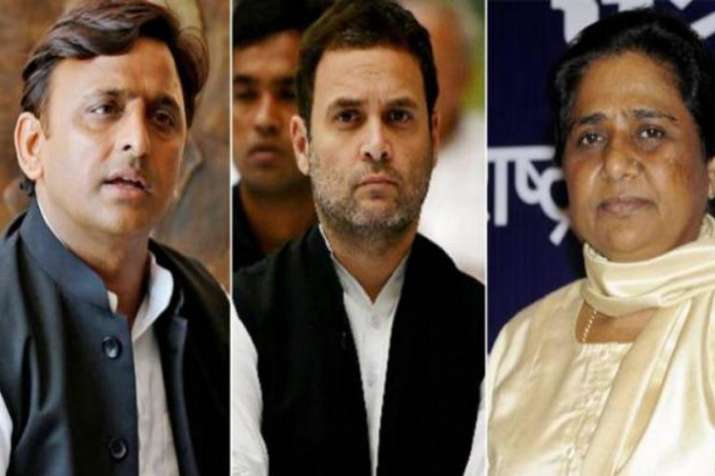 कांग्रेस का 'हाथ' माया-अखिलेश के साथ, बन सकता है नया समीकरण? कांग्रेस का 'हाथ' माया-अखिलेश के साथ, बन सकता है नया समीकरण?- India TV