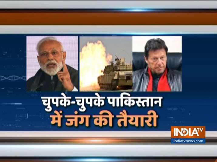 चुपके-चुपके पाकिस्तान में चल रही है जंग की तैयारी चुपके-चुपके पाकिस्तान में चल रही है जंग की तैयारी - India TV