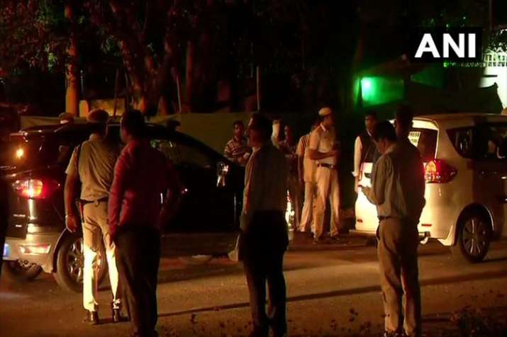 One person has been detained from outside the High Commission of Pakistan in New Delhi One person has been detained from outside the High Commission of Pakistan in New Delhi- India TV