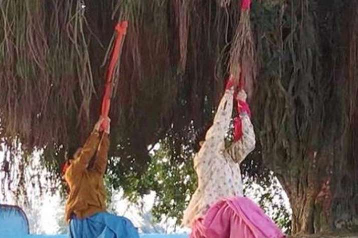 Bhumi Pednekar and Taapsee Pannu share pictures from Saand Ki Aankh set Bhumi Pednekar and Taapsee Pannu share pictures from Saand Ki Aankh set - India TV