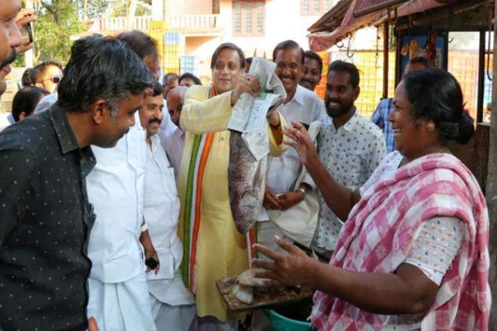 shashi tharoor shashi tharoor- India TV