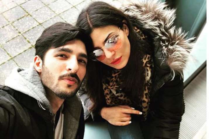 Sushmita Sen , Rohman Shawl Sushmita Sen , Rohman Shawl- India TV