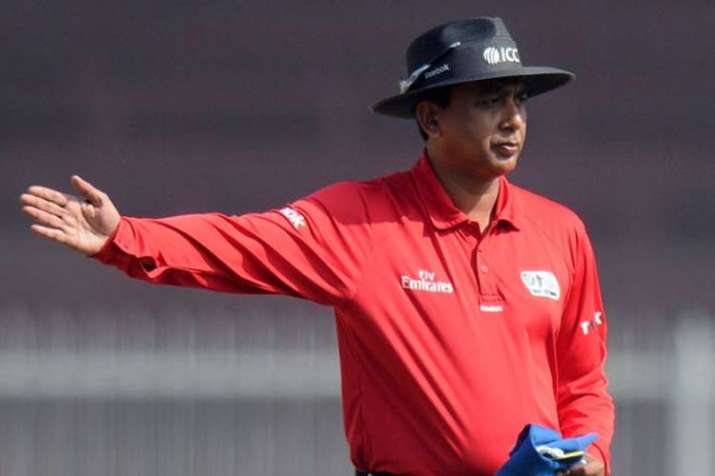 IPL 2019: नो बॉल न देने वाले अंपायर रवि और नंदन पर नहीं लगेगा बैन! लेकिन मिल सकती ये सजा IPL 2019: नो बॉल न देने वाले अंपायर रवि और नंदन पर नहीं लगेगा बैन! लेकिन मिल सकती ये सजा- India TV