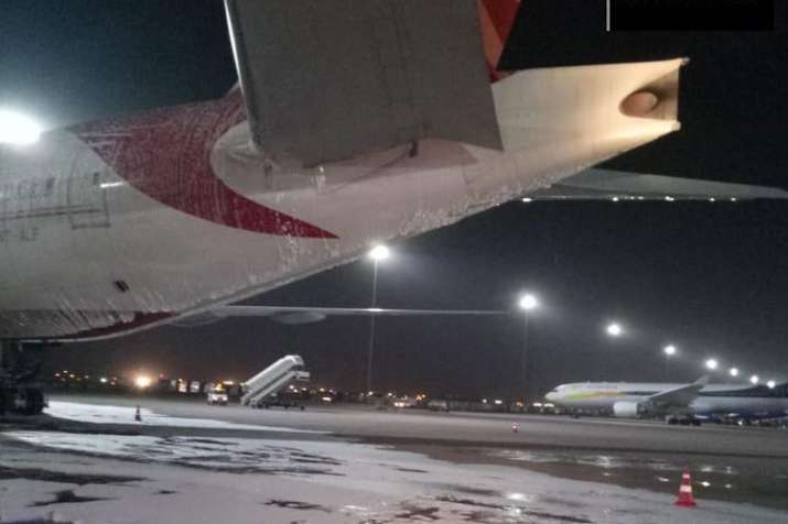 Air India Delhi to San Francisco flight caught fire in Auxiliary Power Unit at Delhi airport | ANI Air India Delhi to San Francisco flight caught fire in Auxiliary Power Unit at Delhi airport | ANI- India TV