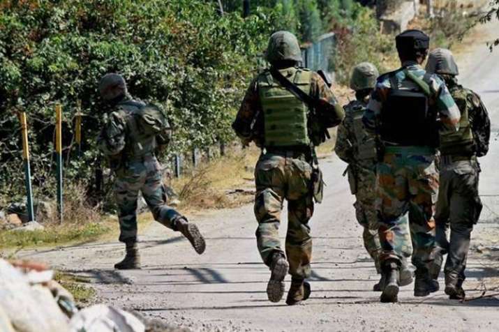 अनंतनाग में आतंकियों के साथ सुरक्षाबलों की मुठभेड़, जैश का नेतृत्व संभालने से कतरा रहे आतंकी अनंतनाग में आतंकियों के साथ सुरक्षाबलों की मुठभेड़, जैश का नेतृत्व संभालने से कतरा रहे आतंकी- India TV