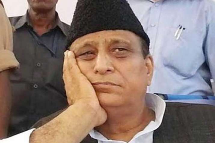 72 घंटे का बैन झेल रहे आजम खान को चुनाव आयोग का एक और नोटिस 72 घंटे का बैन झेल रहे आजम खान को चुनाव आयोग का एक और नोटिस- India TV