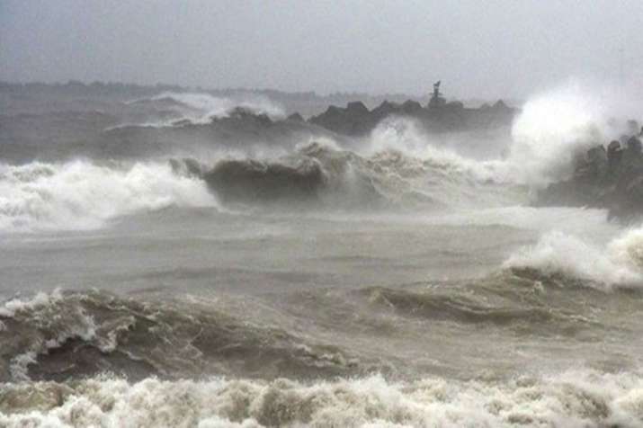 Cyclone 'Fani': NDRF, Coast Guard put on high alert; fishermen asked not to venture into sea Cyclone 'Fani': NDRF, Coast Guard put on high alert; fishermen asked not to venture into sea - India TV