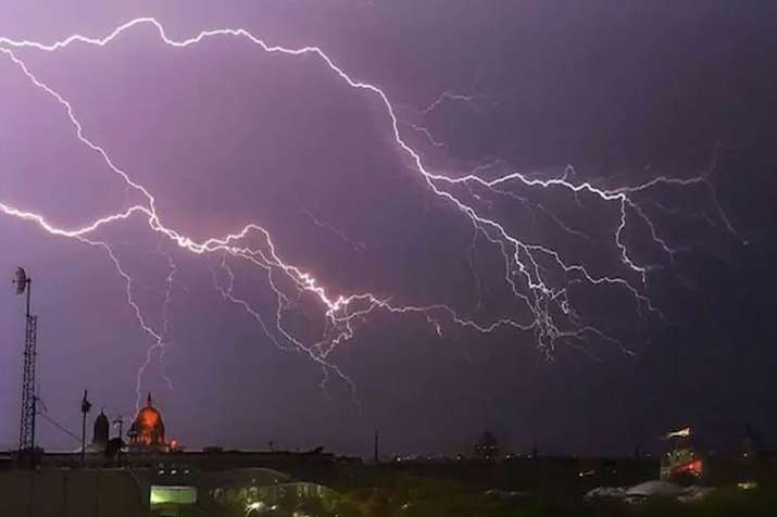 Thunderstorms in Delhi-NCR Thunderstorms in Delhi-NCR- India TV