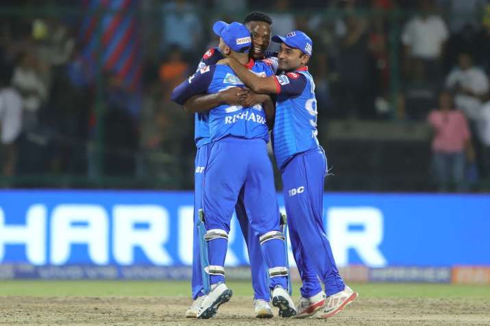 IPL 2019, DC vs RCB: दिल्ली ने 16 रन से आरसीबी को मात देकर प्वॉइंट्स टेबल में किया टॉप IPL 2019, DC vs RCB: दिल्ली ने 16 रन से आरसीबी को मात देकर प्वॉइंट्स टेबल में किया टॉप- India TV