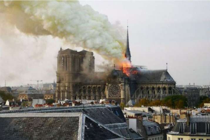 Paris: Massive fire breaks out at historic Notre-Dame cathedral, spire collapses Paris: Massive fire breaks out at historic Notre-Dame cathedral, spire collapses- India TV