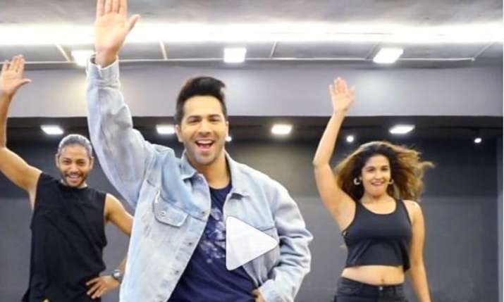Harleen Sethi dances with Varun Dhawan on Kalank's song First Class Harleen Sethi dances with Varun Dhawan on Kalank's song First Class - India TV