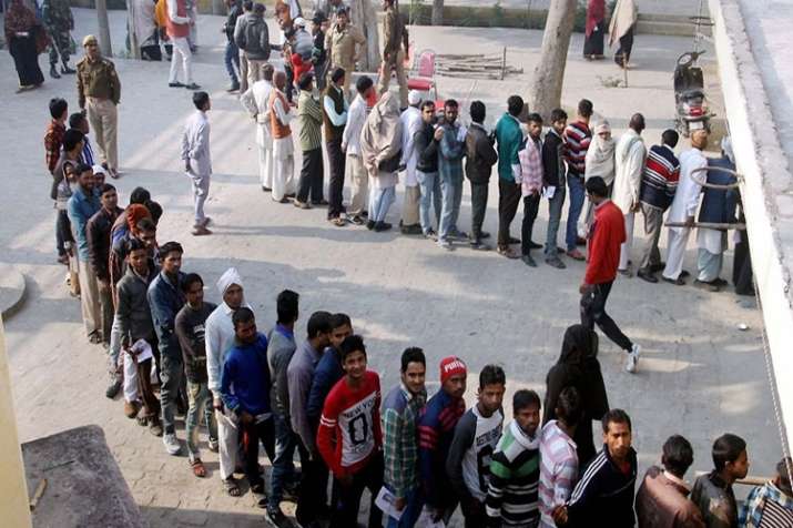 95 year old man died while waiting for his turn to vote in Odisha 95 year old man died while waiting for his turn to vote in Odisha- India TV