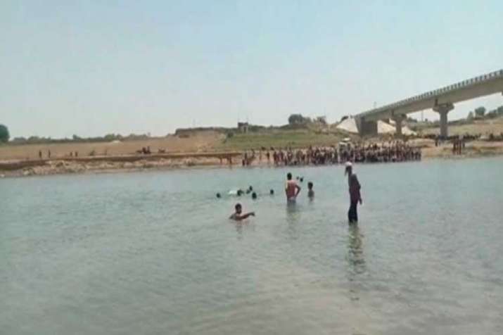 5 youth death due to drowning in sindh river 5 youth death due to drowning in sindh river- India TV