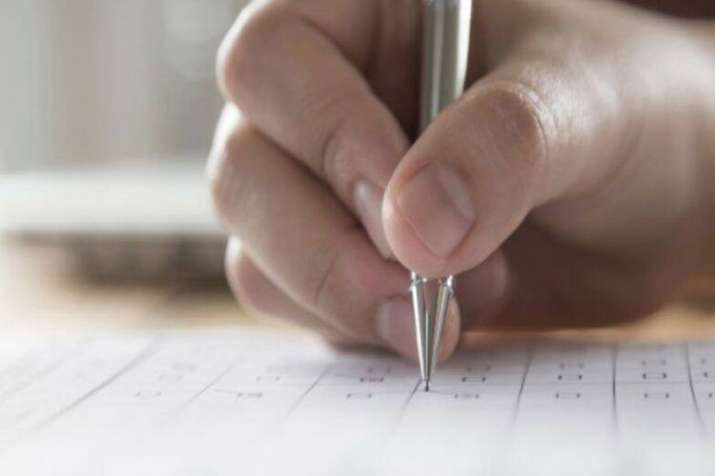 CBSE 10th Board Result 2019 CBSE 10th Board Result 2019- India TV