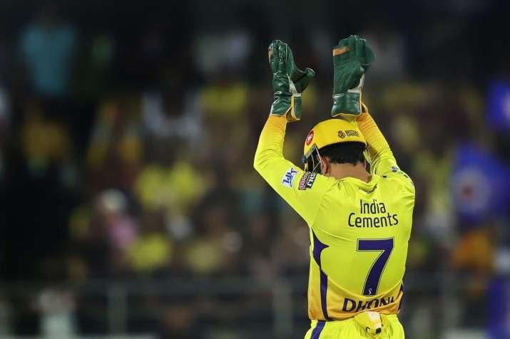 IPL 2019 Final: आईपीएल इतिहास के सबसे सफल विकेटकीपर बने एमएस धोनी, दिनेश कार्तिक को पीछे छोड़ा IPL 2019 Final: आईपीएल इतिहास के सबसे सफल विकेटकीपर बने एमएस धोनी, दिनेश कार्तिक को पीछे छोड़ा- India TV
