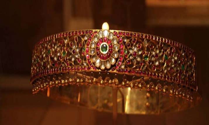 Gold rises for second day on positive overseas trend Gold rises for second day on positive overseas trend- India TV Paisa