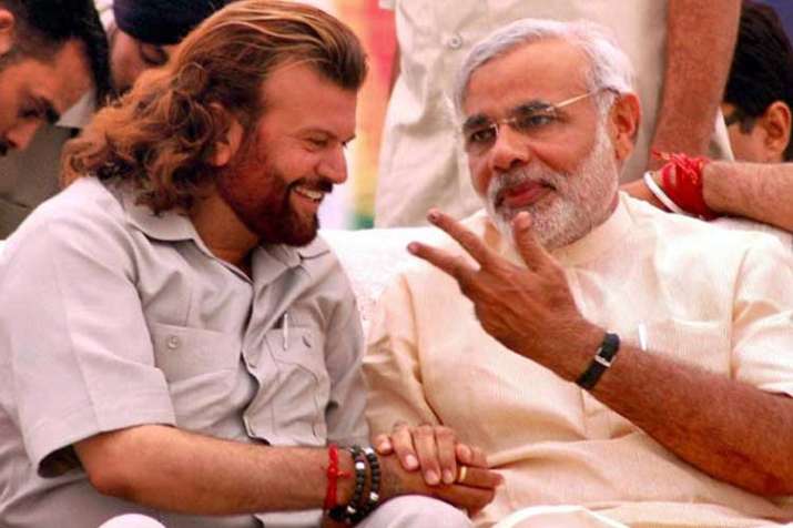 hanraj hans and narendra modi (File Photo) hanraj hans and narendra modi (File Photo)- India TV