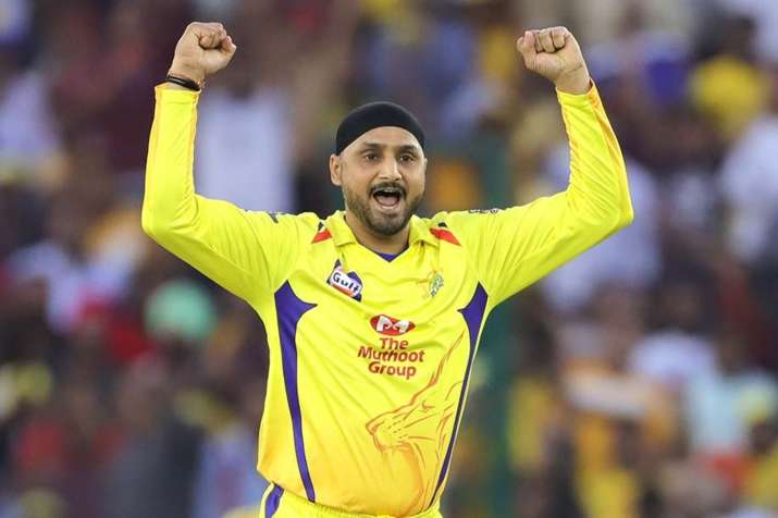 IPL 2019 Final: Harbhajan Singh angry on team hotel ahead of MI vs CSK IPL 2019 Final: Harbhajan Singh angry on team hotel ahead of MI vs CSK- India TV