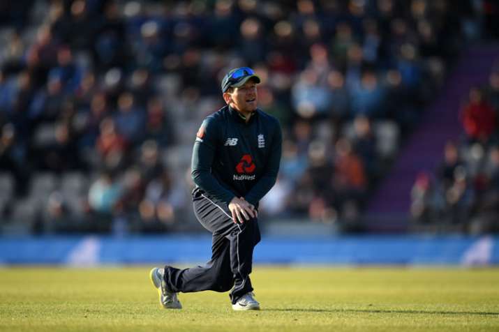 Eoin Morgan suspended for slow over rate in second ODI against Pakistan Eoin Morgan suspended for slow over rate in second ODI against Pakistan- India TV