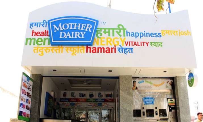 Mother Dairy hikes milk prices by up to Rs 2 a litre Mother Dairy hikes milk prices by up to Rs 2 a litre- India TV Paisa