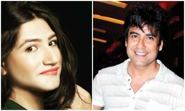 Mahika Sharma and Karan Oberoi Mahika Sharma and Karan Oberoi- India TV