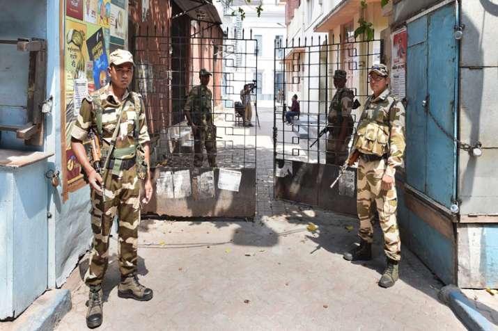 EC orders 200 companies of Central forces to hang in West Bengal EC orders 200 companies of Central forces to hang in West Bengal- India TV