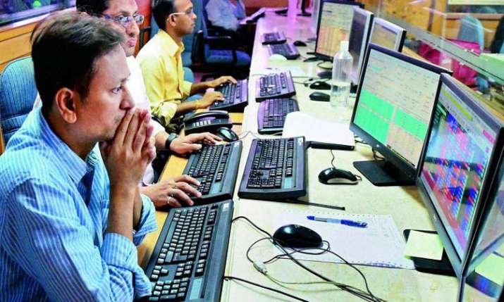 Indices off record highs; Sensex slumps 383 pts on profit booking Indices off record highs; Sensex slumps 383 pts on profit booking- India TV Paisa