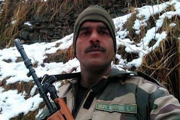Tej Bahadur Yadav approaches Supreme Court challenging rejection of his nomination Tej Bahadur Yadav approaches Supreme Court challenging rejection of his nomination- India TV