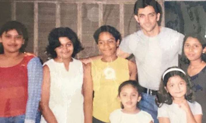 Alia Bhatt's childhood photo with Hrithik Roshan goes viral Alia Bhatt's childhood photo with Hrithik Roshan goes viral- India TV