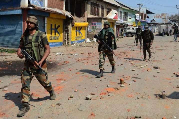Terrorist killed in exchange of fire between security forces and terrorists in Shopian district | PT Terrorist killed in exchange of fire between security forces and terrorists in Shopian district | PT- India TV