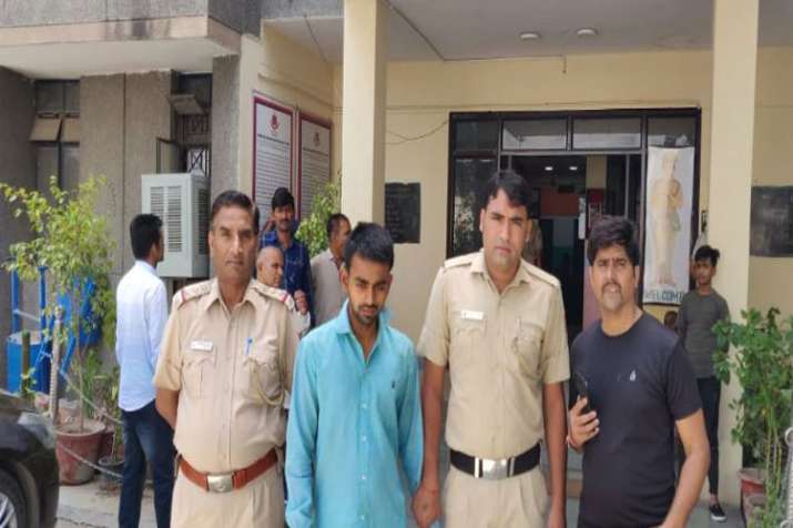 Delhi Police arrest key accused in murder case of CA student in east Delhi Delhi Police arrest key accused in murder case of CA student in east Delhi- India TV