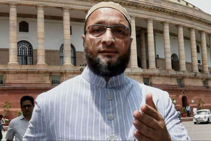 Asaduddin Owaisi says Allahu Akbar as MPs chant Jai Shri Ram and Vande Mataram in Lok Sabha | PTI Asaduddin Owaisi says Allahu Akbar as MPs chant Jai Shri Ram and Vande Mataram in Lok Sabha | PTI- India TV