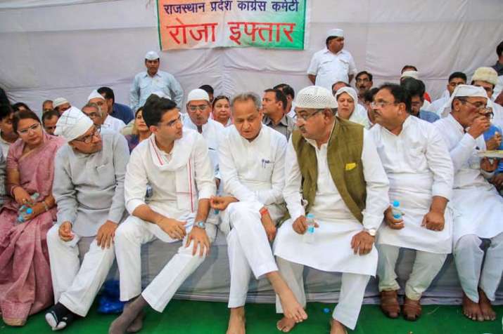 Rajasthan Chief Minister Ashok Gehlot with Rajasthan... Rajasthan Chief Minister Ashok Gehlot with Rajasthan...- India TV