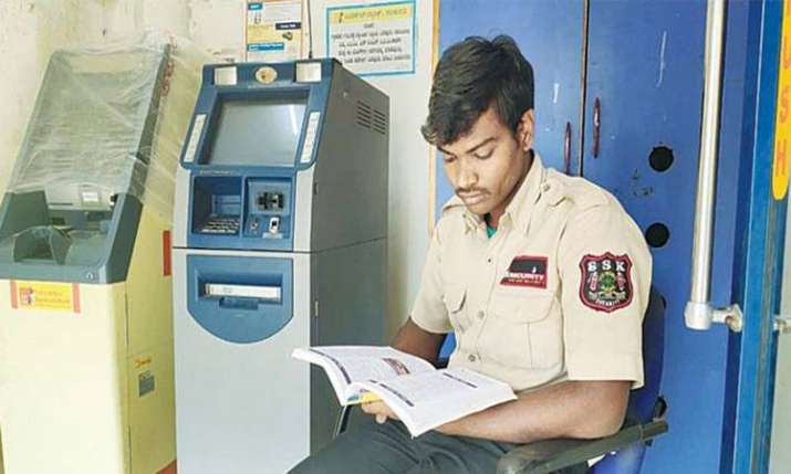 RBI asks banks to enhance security of ATMs RBI asks banks to enhance security of ATMs - India TV Paisa