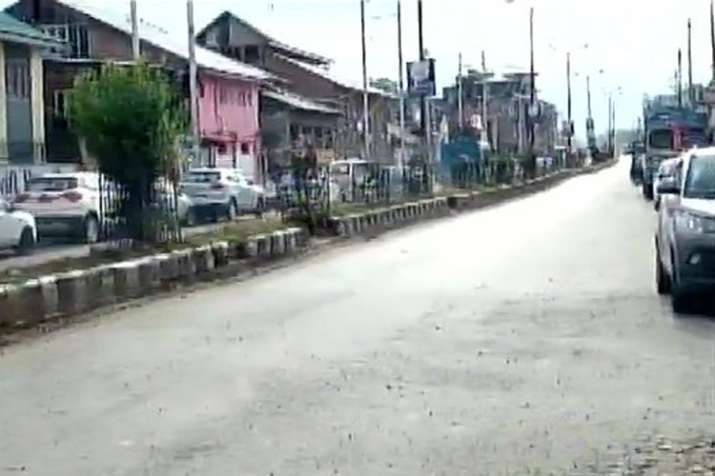 Terrorists attack on security forces at KP road in... Terrorists attack on security forces at KP road in...- India TV