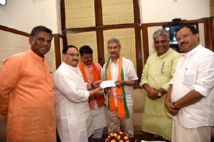 S Jaishankar formally joins BJP S Jaishankar formally joins BJP- India TV