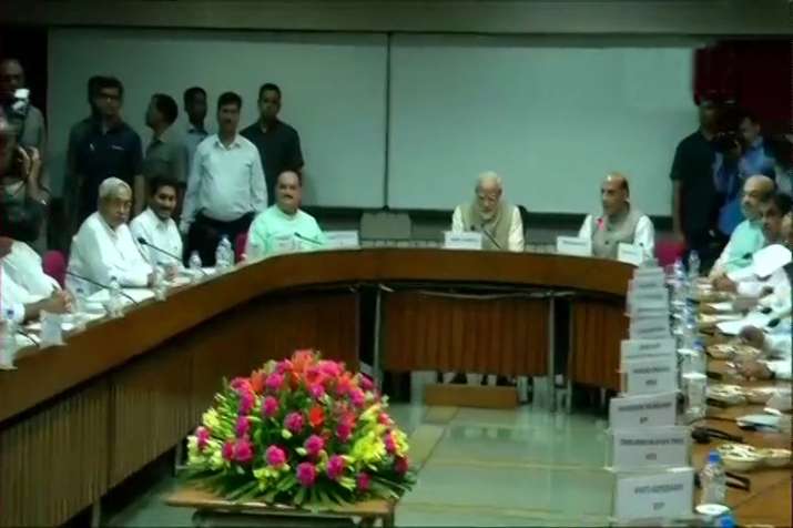Congress, TMC, SP and BSP presidents skip all-party meet on simultaneous polls. Congress, TMC, SP and BSP presidents skip all-party meet on simultaneous polls.- India TV