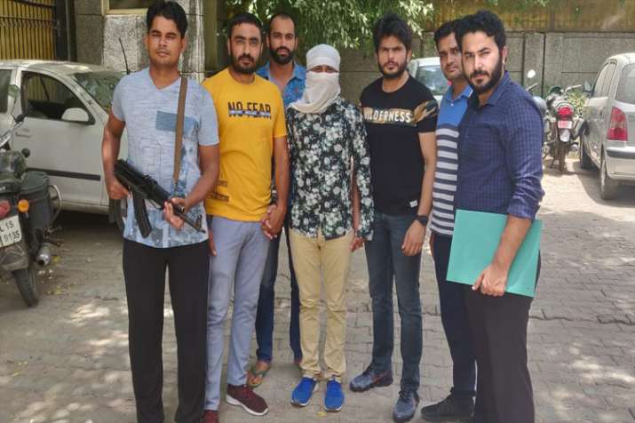 Gangster Sonu Jaat, wanted in many cases, held by Delhi Police Gangster Sonu Jaat, wanted in many cases, held by Delhi Police- India TV