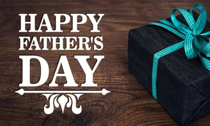 Five Gifts from Samsung that Your Tech-Savvy Dad Will Love this Father’s Day Five Gifts from Samsung that Your Tech-Savvy Dad Will Love this Father’s Day- India TV Paisa