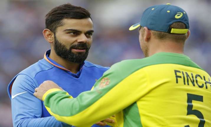 World Cup 2019: भारी गिल्लियों... World Cup 2019: भारी गिल्लियों...- India TV