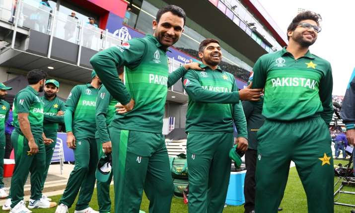 World Cup 2019: पूर्व क्रिकेटर... World Cup 2019: पूर्व क्रिकेटर...- India TV