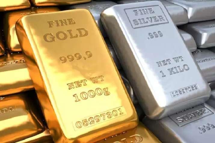 Gold extends gains, prices near 6 year high Gold extends gains, prices near 6 year high- India TV Paisa